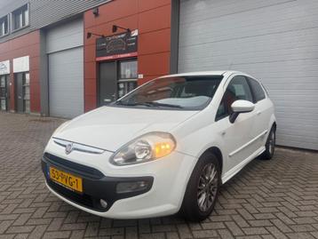 Fiat Punto 1.3 Multijet 62KW 3DR 2011 Wit Cruise/Apk/Clima beschikbaar voor biedingen