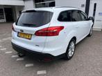 Ford Focus Wagon 1.5 Titanium Edition /CC/Trekhaak/Nieuwe ap, Stof, 4 cilinders, 150 pk, Wit
