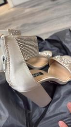 Feest sandalette te koop !, Kleding | Dames, Schoenen, Ophalen of Verzenden, Zo goed als nieuw, Zwart, Sneakers of Gympen