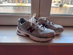 New Balance 740 Zilver/Bordeaux - Maat 39.5 - Zo Goed Als Ni, Kleding | Dames, Schoenen, Verzenden, Zo goed als nieuw, Grijs, Sneakers of Gympen