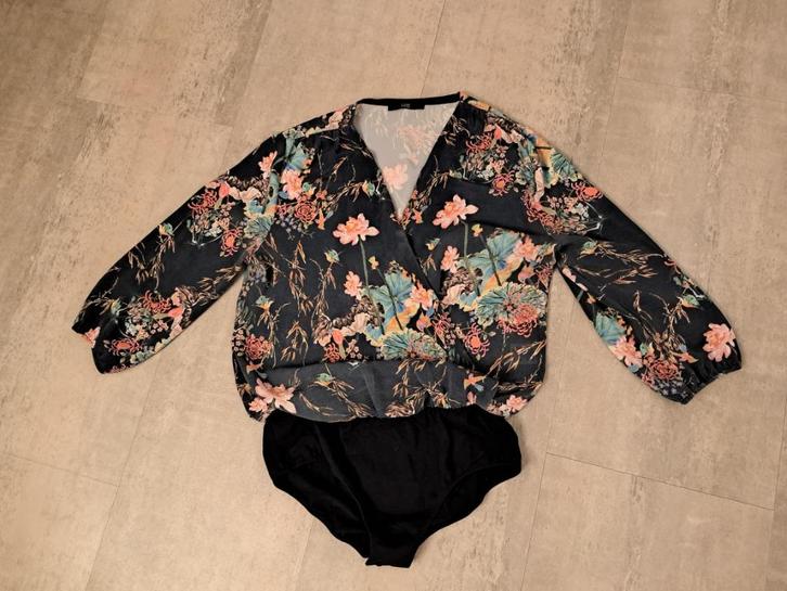 Studio Mo blouse - M, Kleding | Dames, Blouses en Tunieken, Zo goed als nieuw, Maat 38/40 (M), Ophalen of Verzenden