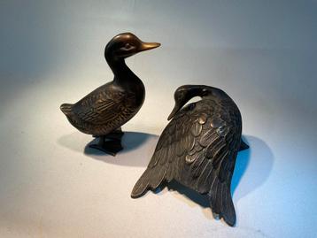 Twee decoratieve Bronzen Eenden beschikbaar voor biedingen