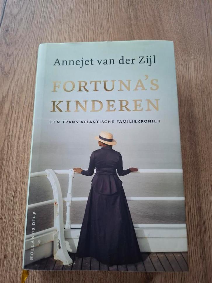 Fortuna's Kinderen - Annejet van der Zijl, Boeken, Biografieën, Zo goed als nieuw, Overige, Ophalen of Verzenden