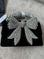 Nieuwe zwarte Kurt Geiger tas met zilveren strik, Ophalen of Verzenden, Zo goed als nieuw, Zwart, Handtas