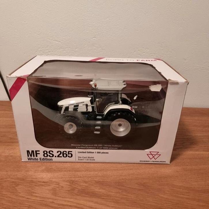 Massey Ferguson 8S.265 wit Universal Hobbies, Hobby en Vrije tijd, Modelauto's | 1:32, Nieuw, Tractor of Landbouw, Universal Hobbies