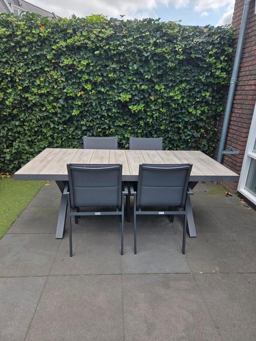 Complete tuin dinerset van Intratuin/Tierra, Tuin en Terras, Tuintafels, Zo goed als nieuw, Rechthoekig, Ophalen