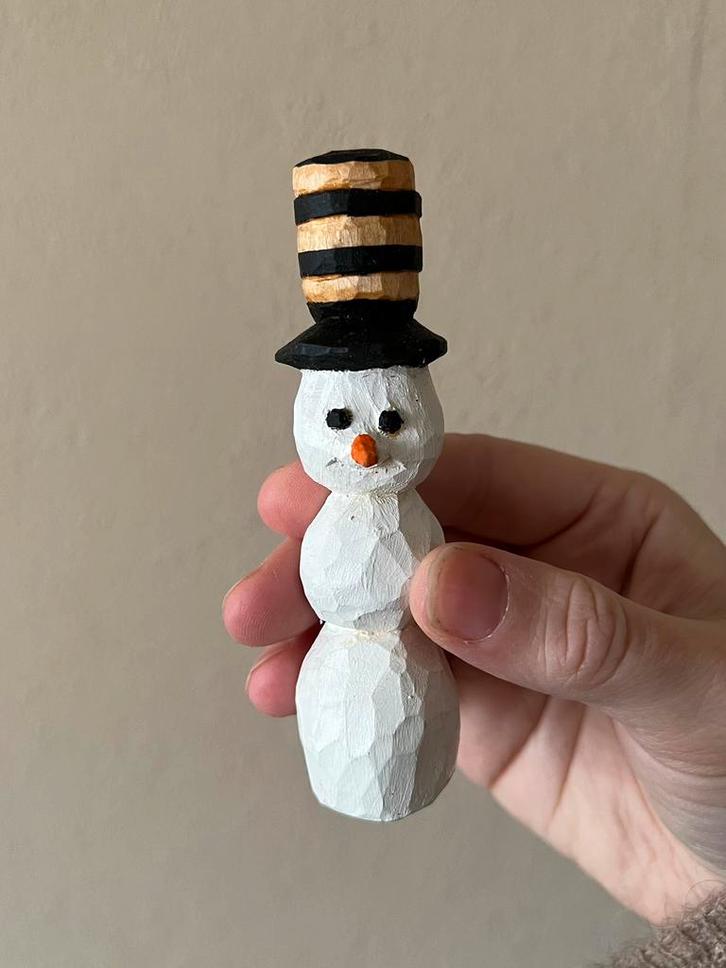 Handgemaakte houtgesneden sneeuwpop kerstdecoratie snowman, Diversen, Kerst, Nieuw, Ophalen of Verzenden