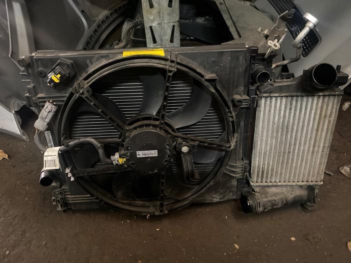Koelerset van een Nissan Qashqai, Auto-onderdelen, Airco en Verwarming, Nissan, Gebruikt, 3 maanden garantie