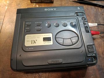 Sony GV-D300E MiniDV Video Walkman beschikbaar voor biedingen