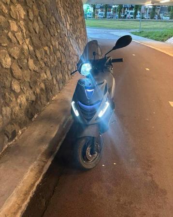 Piaggio/gilera scooter reparaties beschikbaar voor biedingen