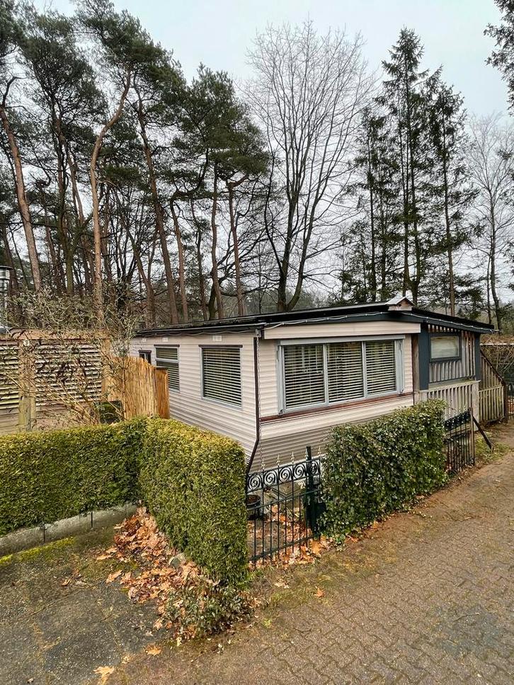 Gerenoveerd chalet zonder staplek - kavel moet leeg, Huizen en Kamers, Recreatiewoningen te koop, Gelderland, Chalet