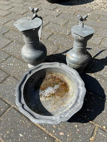 Vintage antiek tinnen eikel kruiken / kannen en fruitschaal beschikbaar voor biedingen