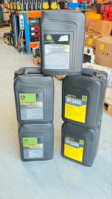 John Deere Hydrau gard - Hydraulische olie 20ltr vaten beschikbaar voor biedingen