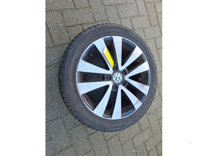 Velg van een Volkswagen Golf, Auto-onderdelen, Banden en Velgen, Velg(en), Personenwagen, Gebruikt, 3 maanden garantie, Verzenden