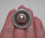 Zilveren antieke drachtknop broche nr.893