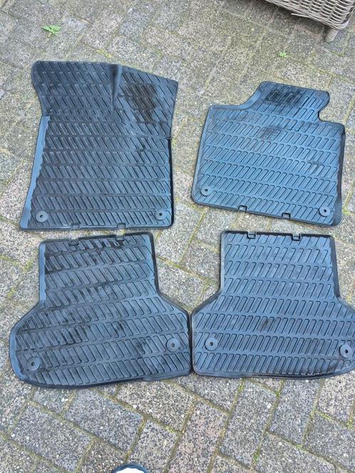 Audi A3 Rubberen Automatten - Origineel - 2010, Auto diversen, Automatten, Gebruikt, Ophalen of Verzenden