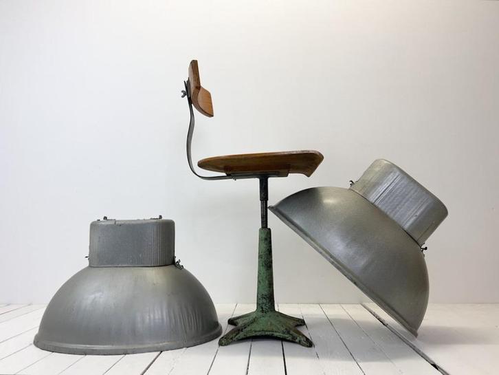 Unieke kans: 4 échte industriële hanglampen, Huis en Inrichting, Lampen | Hanglampen, Gebruikt, Minder dan 50 cm, Metaal, Ophalen