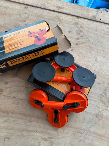2x Zuignapset Triplo - 100kg - Nieuw beschikbaar voor biedingen
