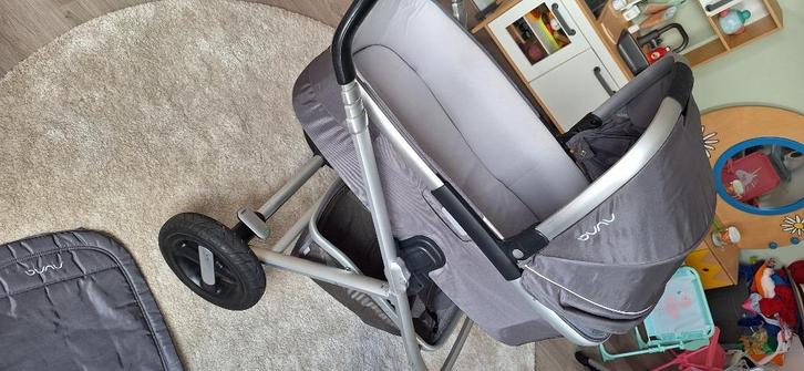 Nuna ivvi compleet, Kinderen en Baby's, Kinderwagens en Combinaties, Zo goed als nieuw, Combiwagen, Overige merken, Verstelbare duwstang