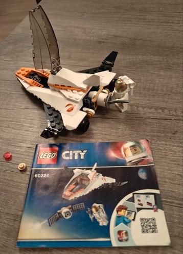 Lego satellite service mission (60224) beschikbaar voor biedingen