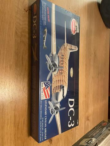 Guillow’s douglas dc-3 no.804 sealed beschikbaar voor biedingen