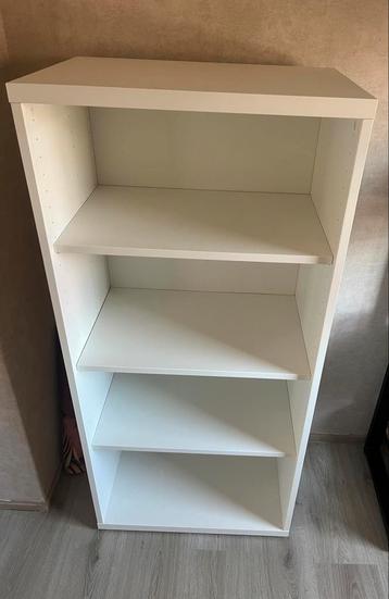 Besta witte wandkast
