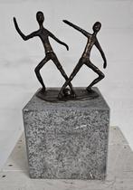 VOETBALLERS / BRONZEN BEELD / voetbal