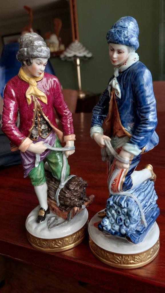 2 volkstedt dresden Türingen in uit 1872 uit Dresdes Türinge, Antiek en Kunst, Antiek | Porselein, Ophalen of Verzenden