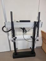 Vogel’s elektrische muurlift voor digibord, Ophalen, Gebruikt