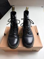 Dr. Martens mt. 36, Ophalen of Verzenden, Zo goed als nieuw, Zwart