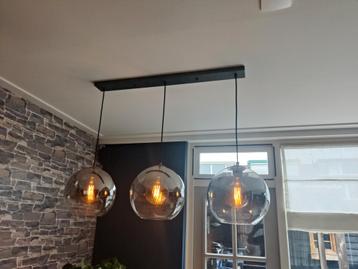 Prachtige hanglamp, antraciet, smoke/oud zilver bollen beschikbaar voor biedingen