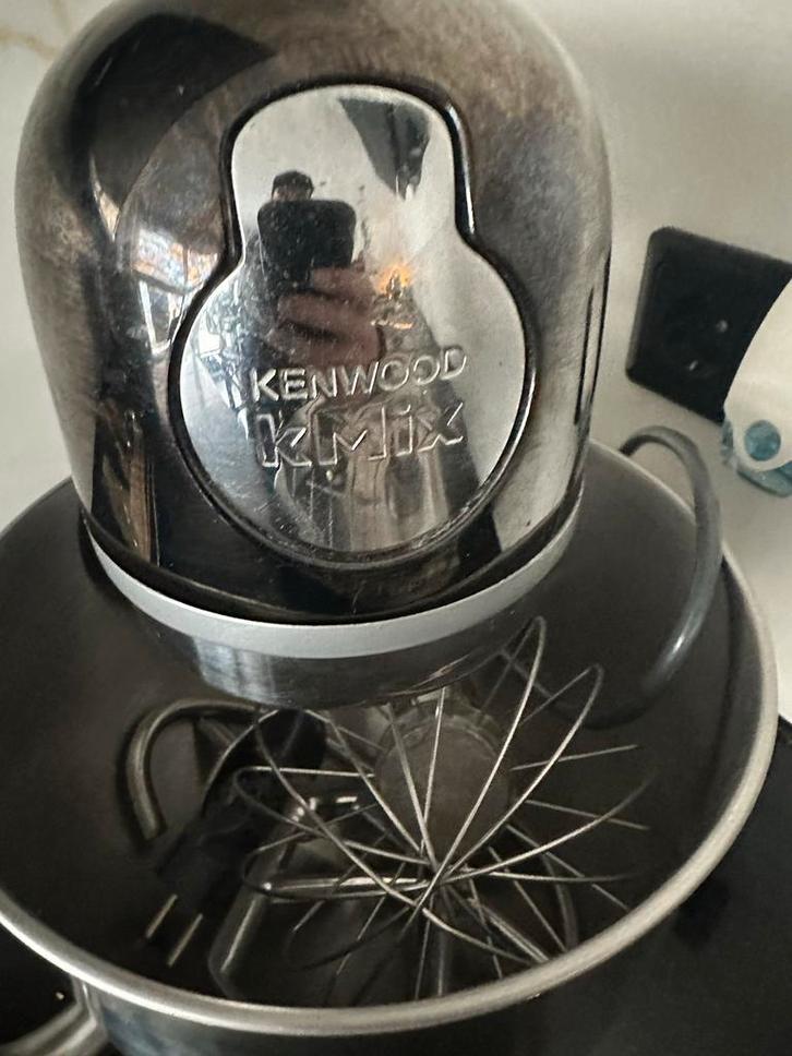 Kenwood Keukenmachine - Perfect voor bakliefhebbers!, Witgoed en Apparatuur, Keukenmixers, Gebruikt, 4 liter of meer, 3 snelheden of meer