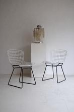 Set van 2 Wire chairs 420 van Harry Bertoia, Ophalen, Twee, Wit, Design