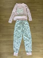 Pyjama roze en witte broek met poes maat 170, Nacht- of Onderkleding, Meisje, Ophalen of Verzenden, Zo goed als nieuw