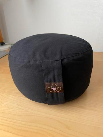 Zwart Yogakussen - 2x Gebruikt! beschikbaar voor biedingen