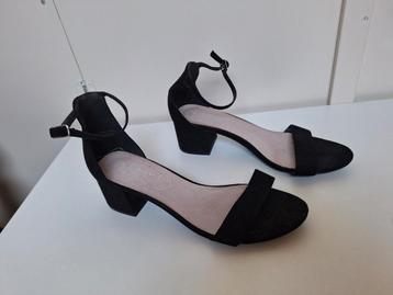 Zwarte sandaaltjes Primark maat 40 hak 4 cm beschikbaar voor biedingen