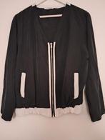 Zwarte Transfer bomberjack met witte accenten - M/L, Maat 38/40 (M), Zwart, Nieuw, Ophalen of Verzenden