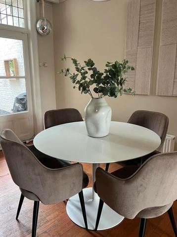 Set van 4 eetkamerstoelen beschikbaar voor biedingen