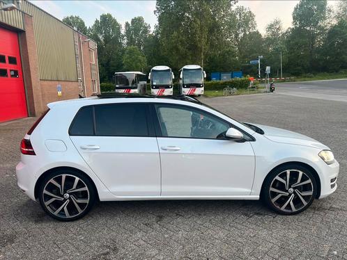 Volkswagen Golf 1.4 TSI 103KW DSG 2013 Wit, Auto's, Volkswagen, Particulier, Golf, ABS, Achteruitrijcamera, Adaptieve lichten