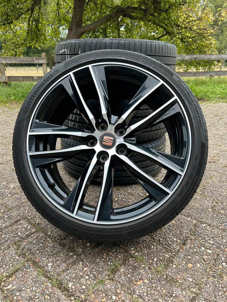 Seat Leon cupra FR velgen 19 inch Fulda Continental zomer, Auto-onderdelen, Banden en Velgen, Banden en Velgen, Zomerbanden, 19 inch