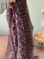 Stof 2 lappen soepelvallend paars bloemetjes restlappen, Hobby en Vrije tijd, Stoffen en Lappen, Overige materialen, 120 cm of meer