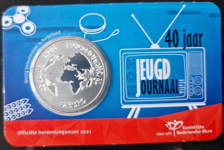 NOS Jeugdjournaal Vijfje 2021 UNC in coincard, Postzegels en Munten, Munten | Nederland, Losse munt, Euro's, Koningin Beatrix