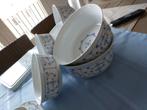 BLAUW SAKS schalen, botervloot, plank - GRATIS zend, Huis en Inrichting, Keuken | Servies, Verzenden, Overige stijlen, Porselein