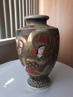 Grote Antieke Japanse Satsuma Vaas, gesigneerd., Antiek en Kunst, Antiek | Vazen, Ophalen of Verzenden