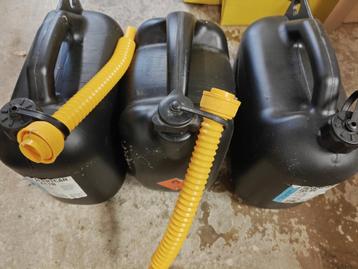 3x Jerrycan 10L - Brandstof jerrycans beschikbaar voor biedingen