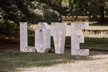 LOVE of JA lichtletters te huur voor bruiloft decoratie beschikbaar voor biedingen