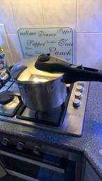 Snelkookpan 6 liter geschikt voor inductie, Huis en Inrichting, Keuken | Potten en Pannen, Gebruikt, Inductieplaat, Rvs, Ophalen