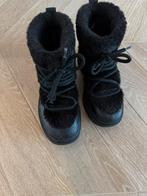 H&M Zwarte gevoerde laarzen maat 35, Ophalen of Verzenden, Zo goed als nieuw, Zwart, Lage of Enkellaarzen