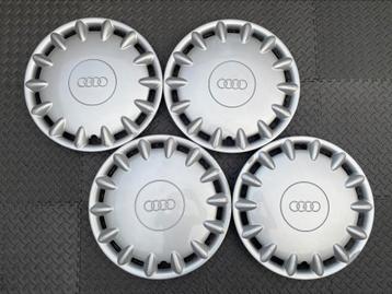 Set originele Audi A2, A3, A4 en A80 wieldoppen 15 inch beschikbaar voor biedingen