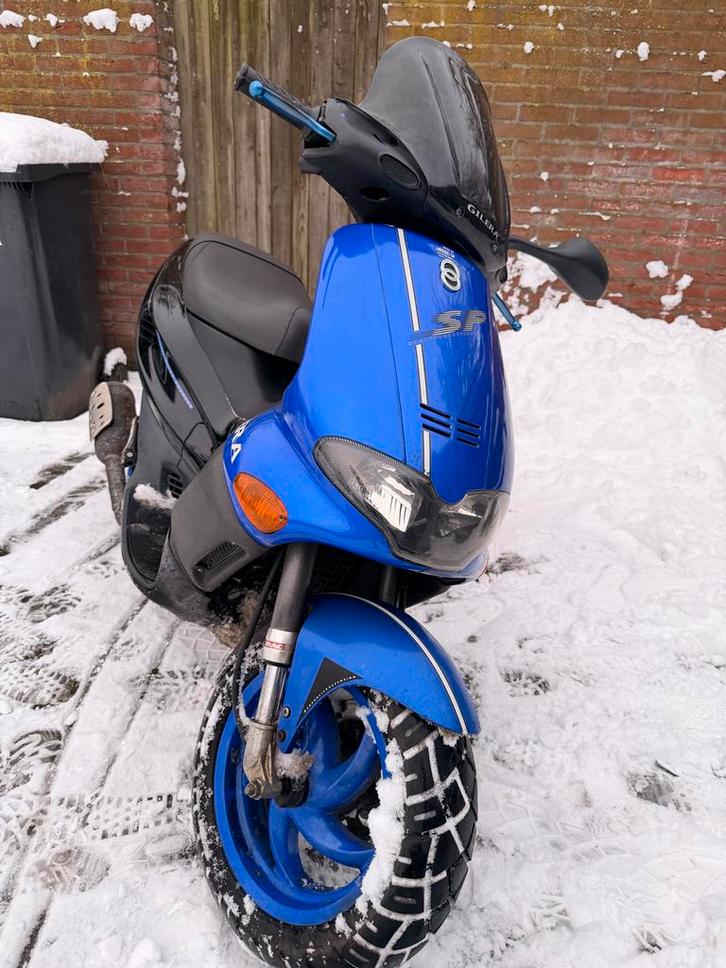Gilera Runner SP 50cc - Zwart Blauw - Bromkenteken, Fietsen en Brommers, Scooters | Peugeot, Gebruikt, Overige modellen, Maximaal 45 km/u